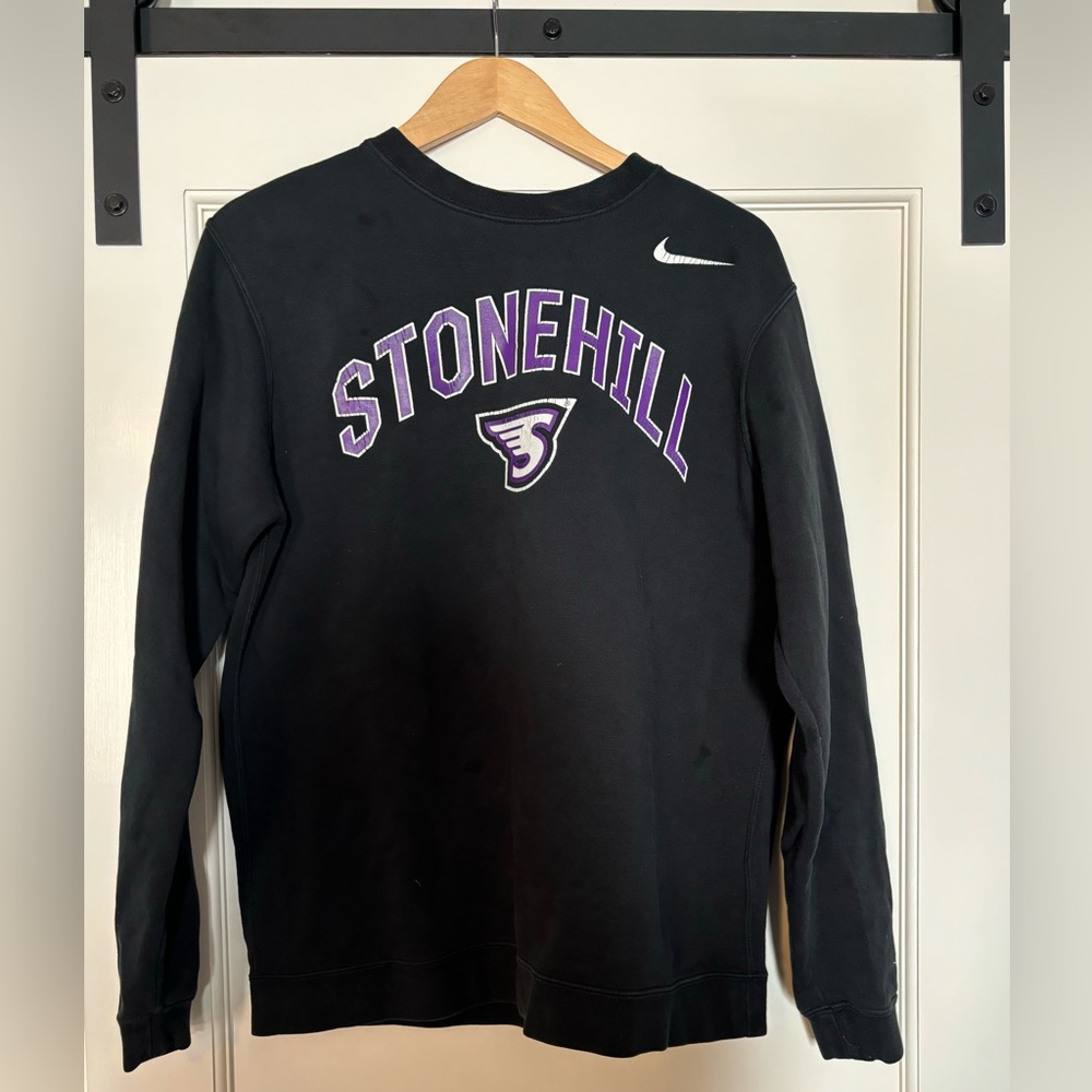 Stonehill College retro crew sweatshirt